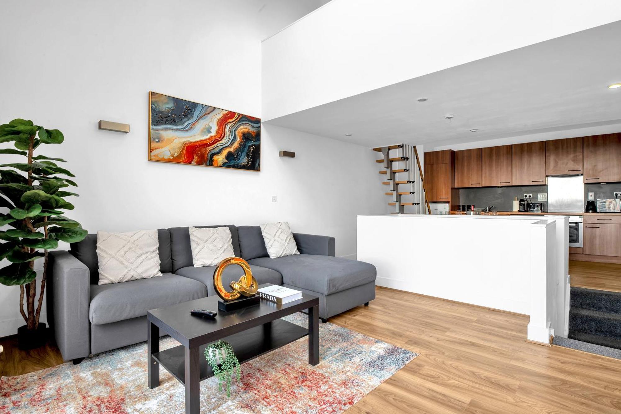 Luxury Waterfront Property With Free Parking Coventry Exteriör bild
