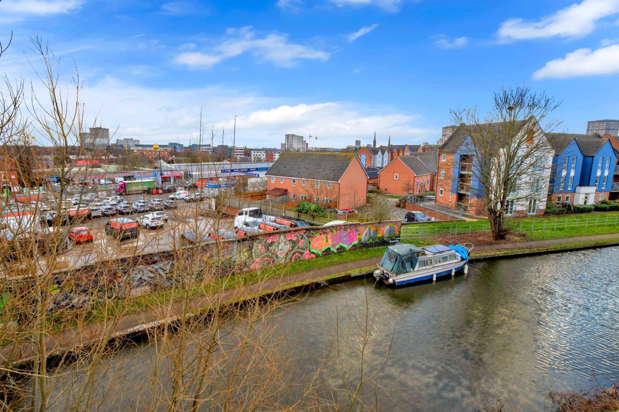 Luxury Waterfront Property With Free Parking Coventry Exteriör bild