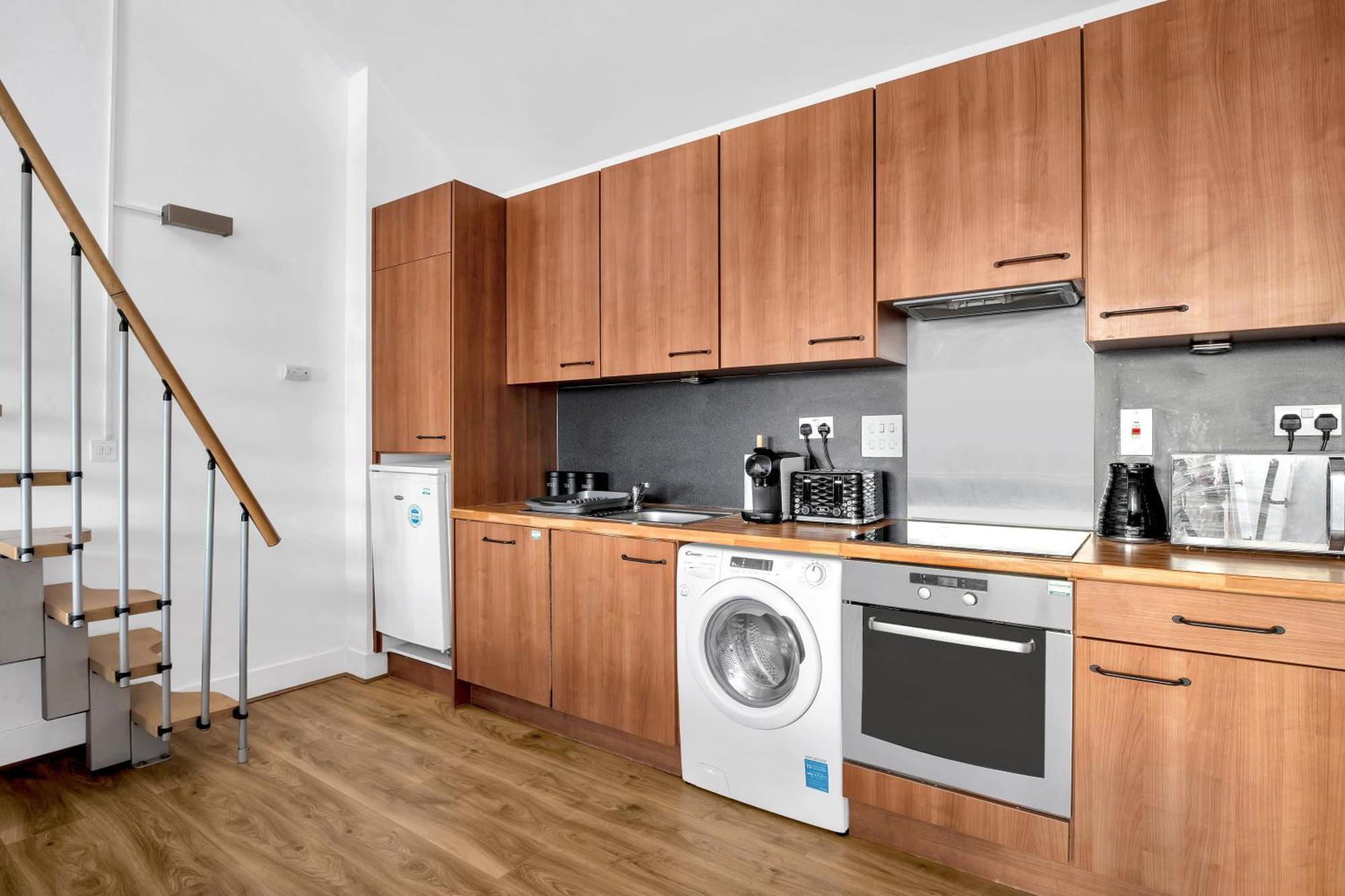 Luxury Waterfront Property With Free Parking Coventry Exteriör bild
