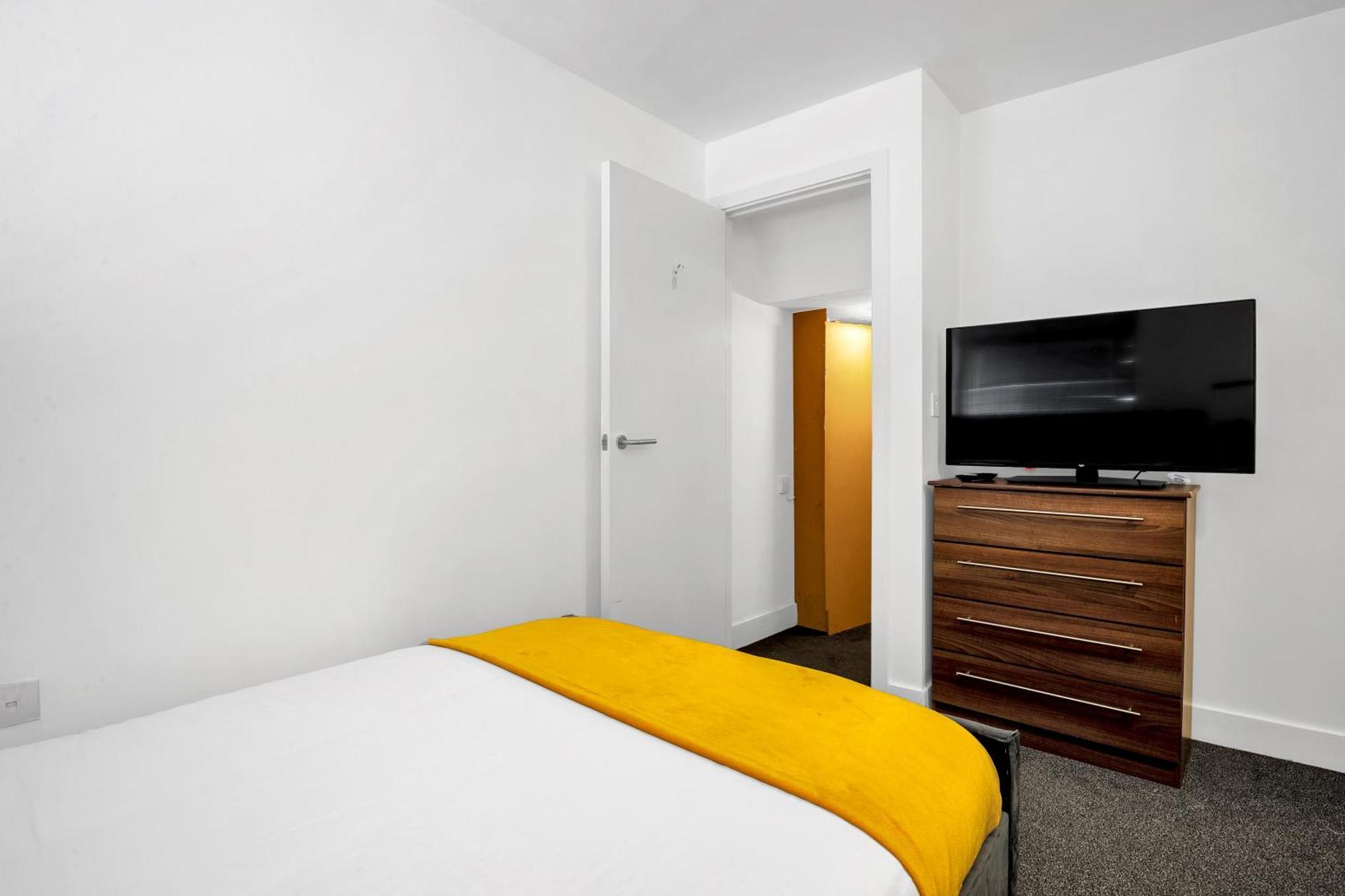 Luxury Waterfront Property With Free Parking Coventry Exteriör bild
