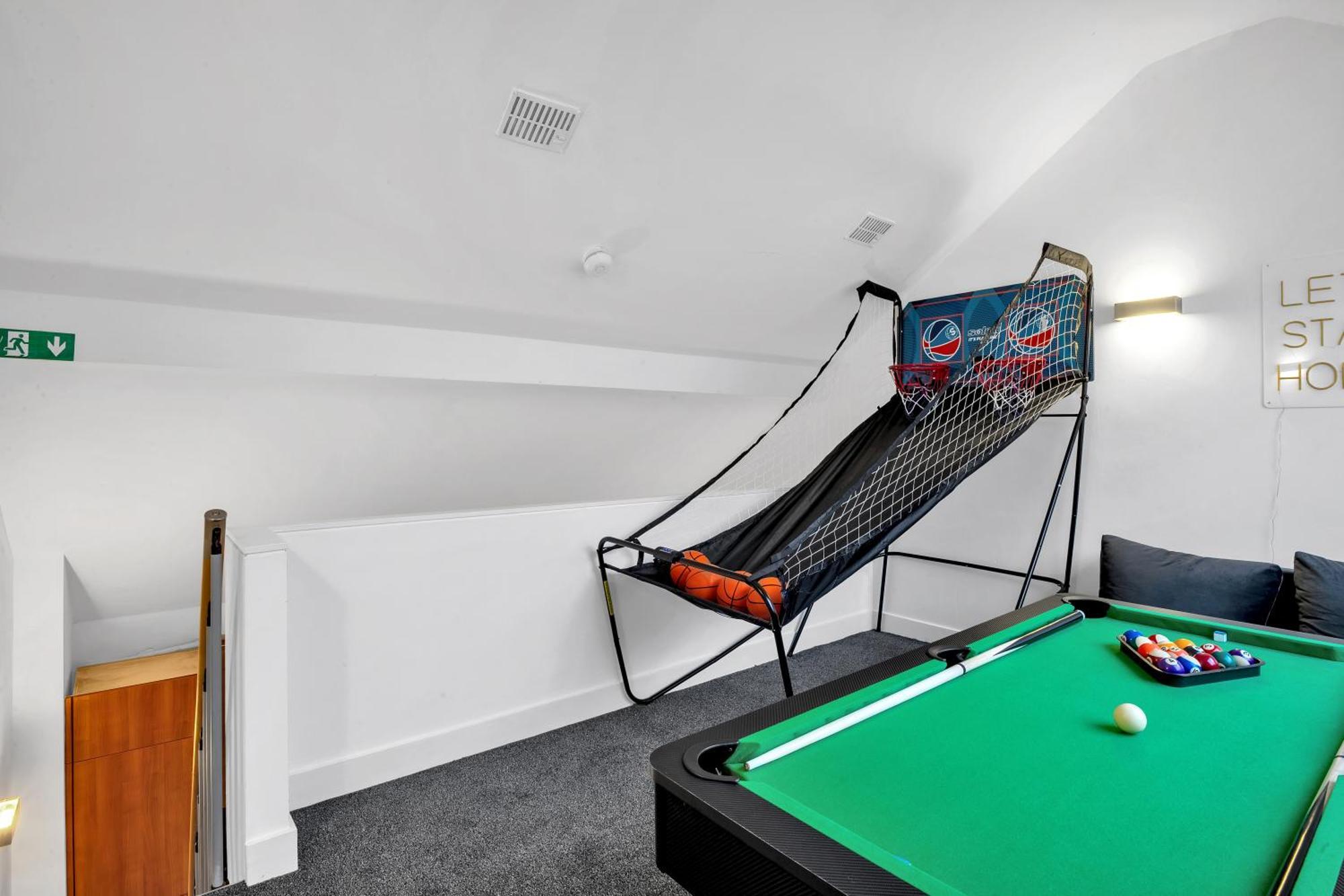 Luxury Waterfront Property With Free Parking Coventry Exteriör bild