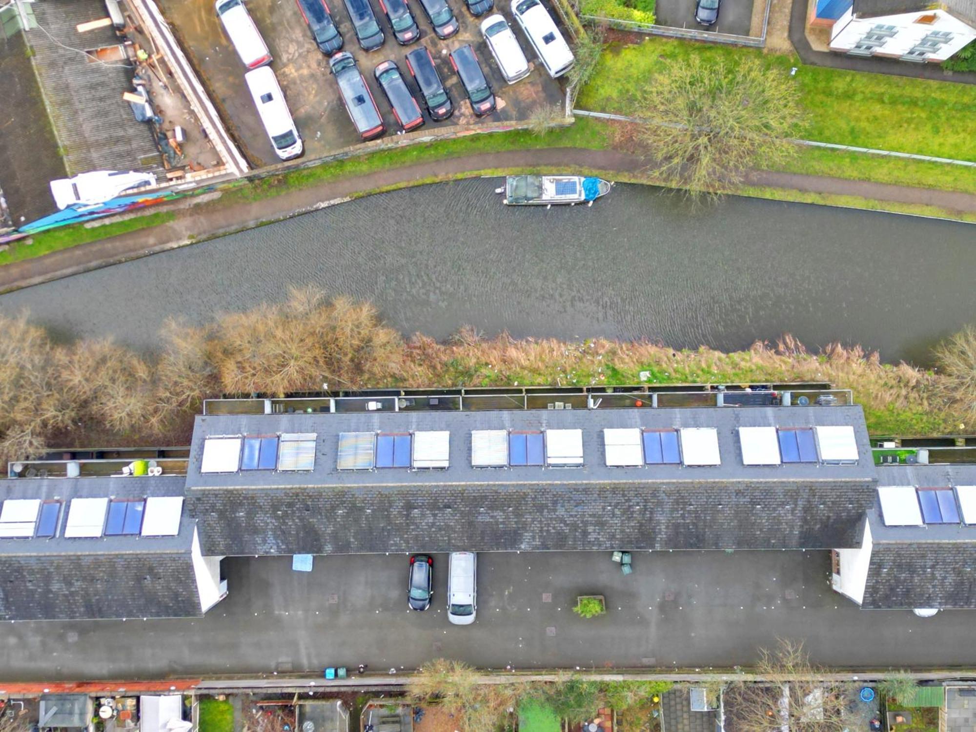 Luxury Waterfront Property With Free Parking Coventry Exteriör bild