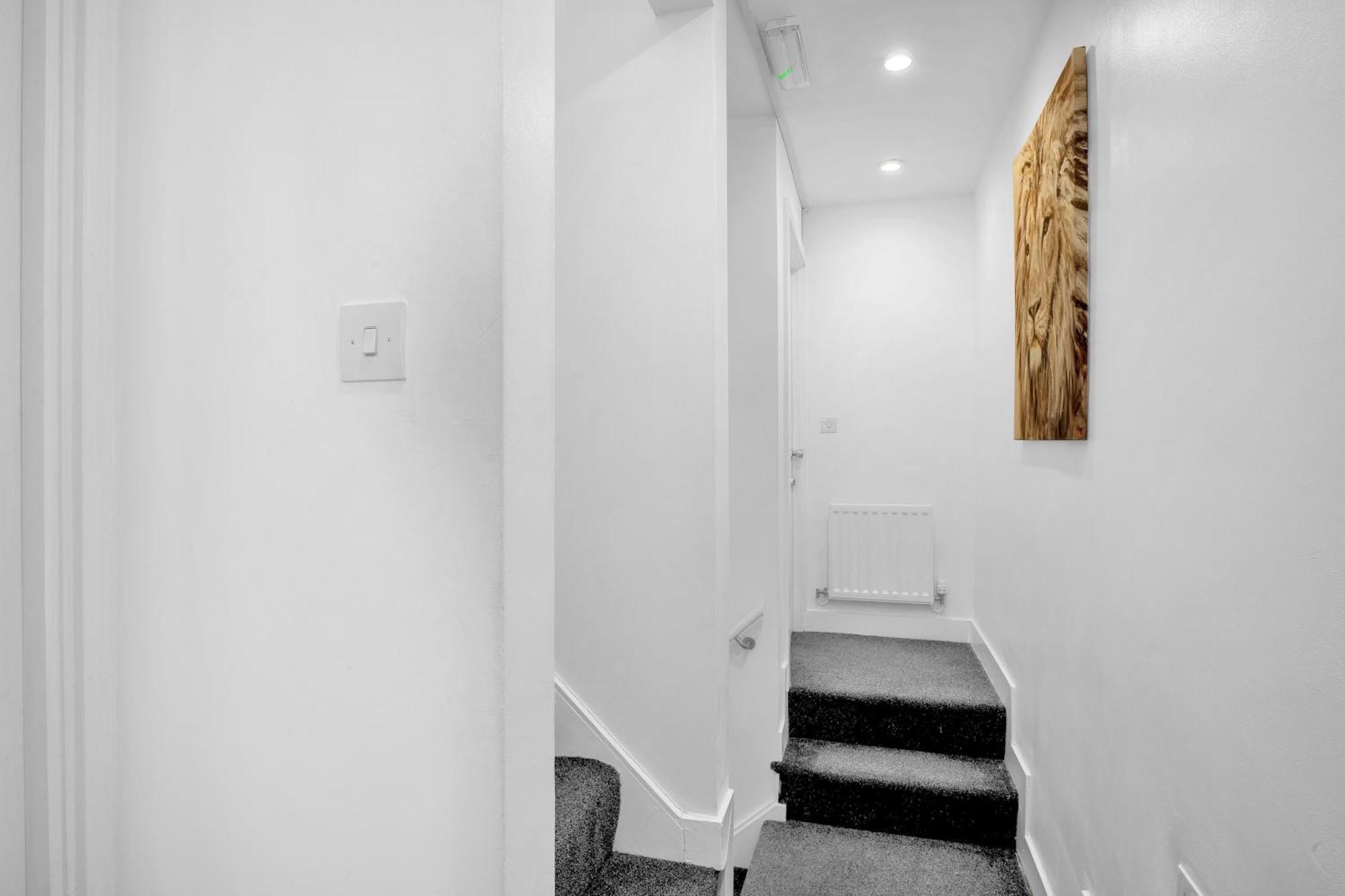 Luxury Waterfront Property With Free Parking Coventry Exteriör bild